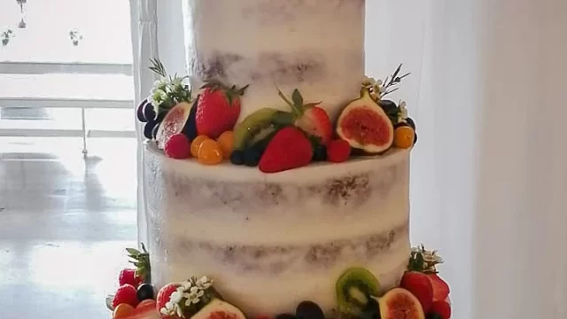 Berries_Fruits Wedding Cake_Eensgezind_Durbanville