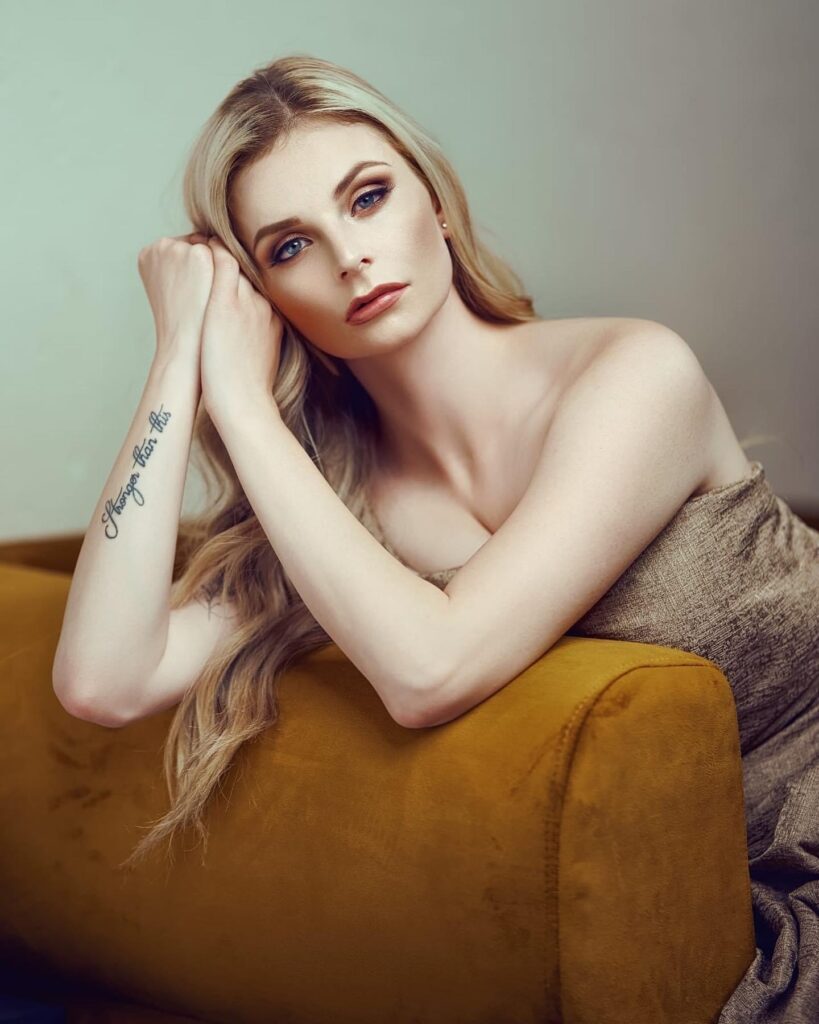 7BEDE6AB-FFA7-4E03-89E0-88EE301101AD